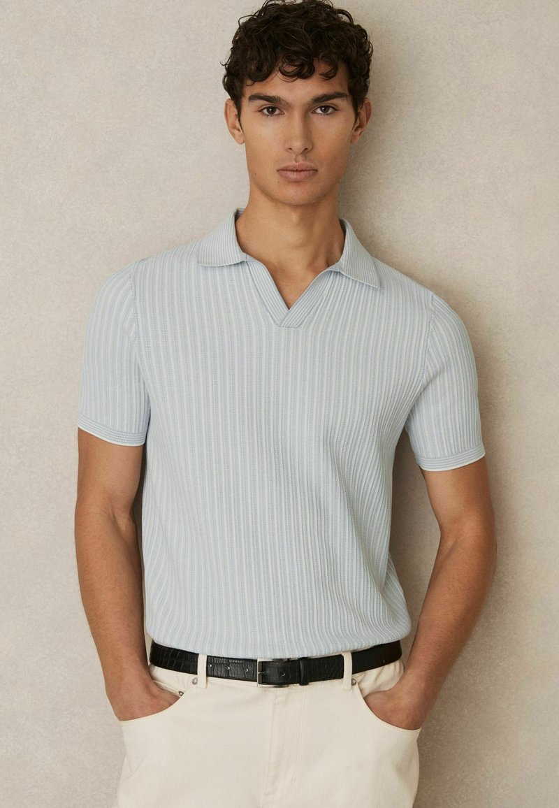 Reiss REGULAR FIT - LANCASTER OPEN-COLLAR TEXTURED  - Poloshirts - soft blue white