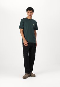 Lyle & Scott Basic póló - argyle teal