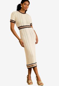 REGULAR FIT - FINE GAUGE PLEATED MIDI  - Stickad klänning - neutral