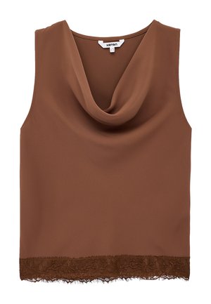 Ærmeløs brun top med draperet halsudskæring og blondestrimlet kant langs nederdelen, lavet af glat stof.