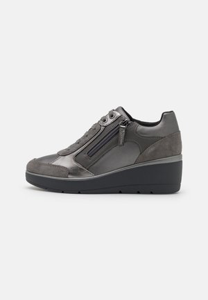Matalavartiset tennarit - dark brown