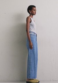 Won Hundred Τζιν χαλαρής εφαρμογής - cut out blue