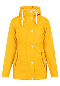 Gul vandtæt jakke med hætte, hvide snore, trykknaplukning, sidelommer og en blød indvendig foring.
