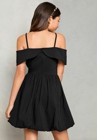 Lipsy REGULAR FIT - BOW BARDOT PUFFBALL - Kokteilinė suknelė / vakarėlių suknelė - black
