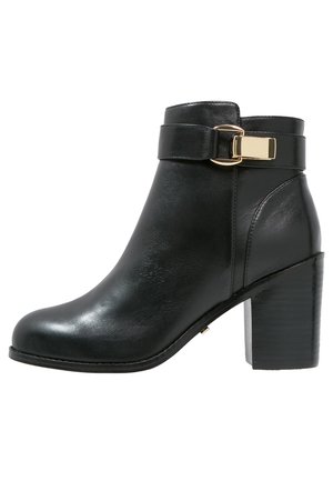 Ankle boot