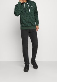 Nike Sportswear Luvtröja - dark green