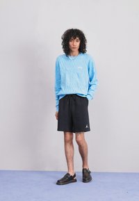 Thumbnail Image 2