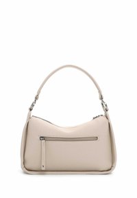 Beige leren handtas met een textuur, een enkele hengsel, een voorvak met ritssluiting, zilverkleurige hardware en een gebogen bovenste ritssluiting.