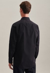 Seidensticker REGULAR FIT - Camicia elegante - black