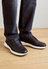 Sélectionné, navy