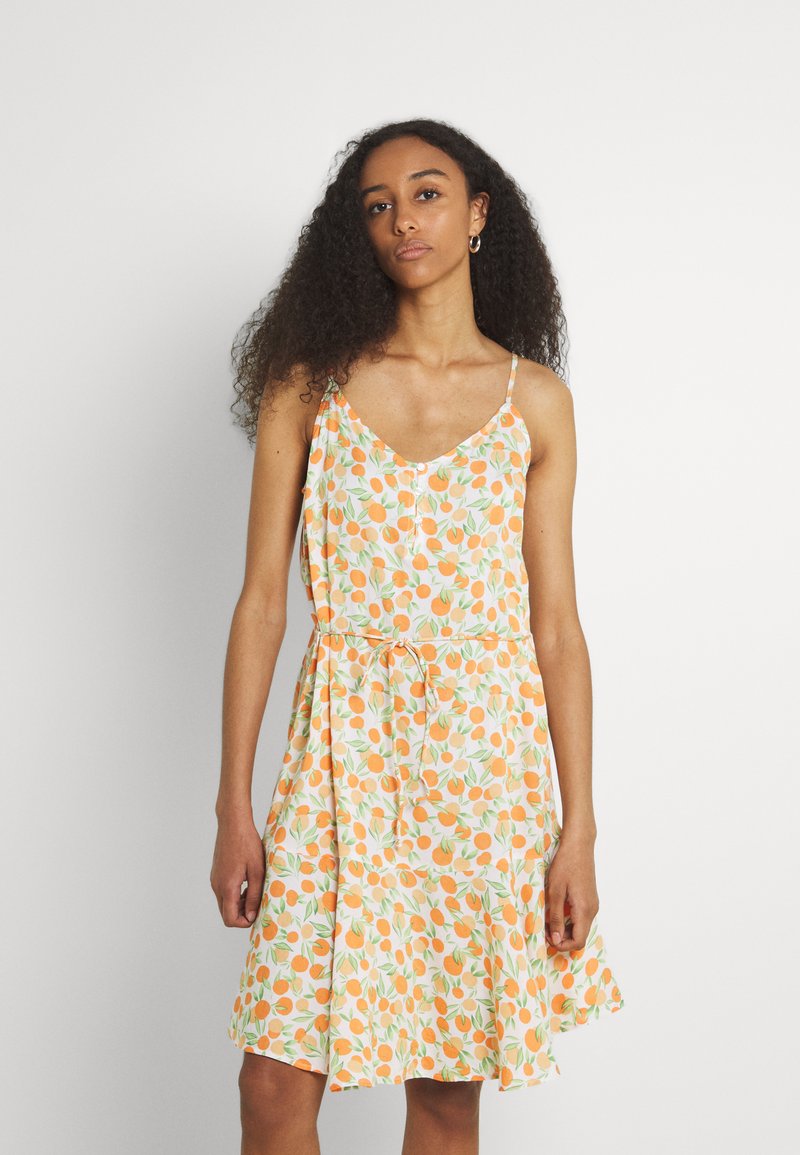 Pieces PCNYA SLIP BUTTON - Vestido camiseiro - buttercream