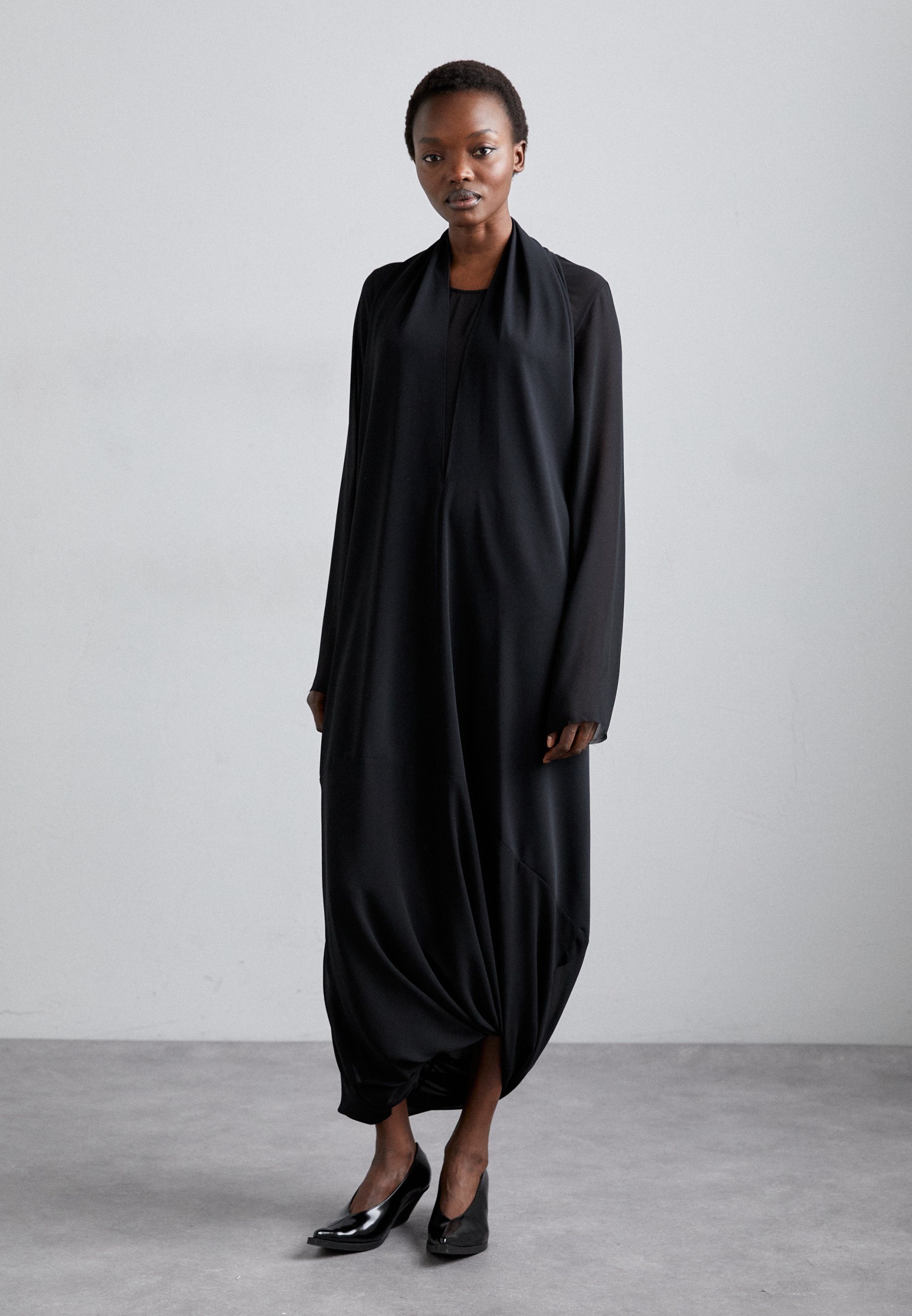 ワンピース MM6 Maison Margiela Dress like a Kimono MM6 Maison Margiela DRESS - Maxi dress - black - Zalando