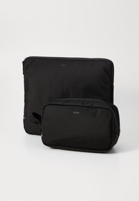 BOSS HIGHWAY SUIT BAG SET - Vrecko na pranie - black
