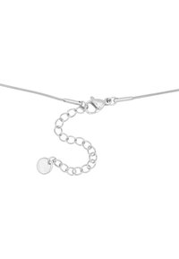 Collana in argento con catena a forma di serpente e chiusura a gancio, dotata di un piccolo charm circolare e una catena a lunghezza regolabile con anelli.