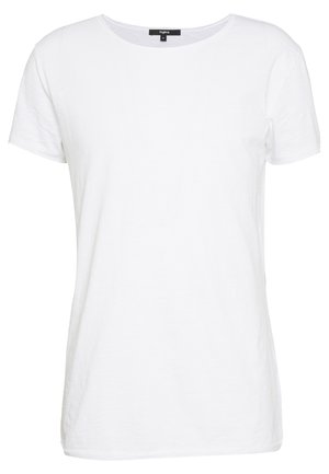 Camiseta blanca de manga corta con cuello redondo y una etiqueta negra en el interior detrás del cuello, talla mediana.