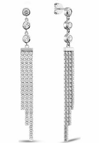 Långa silverfärgade örhängen med kaskader av klara, rundslipade rhinestones, med stiftbakgrund och tre insatta stenar upptill.