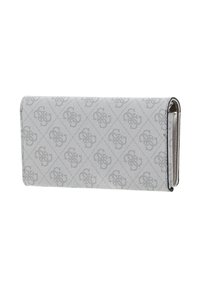 Portefeuille gris texturé avec un motif en losanges et des accents de logo en relief. Design fin, fermeture sécurisée et doublure intérieure lisse.