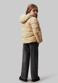 Calvin Klein Jeans ESSENTIAL PUFFER JACKET UNISEX - Vinterjakke - ck black