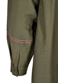 Thumbnail Image 7