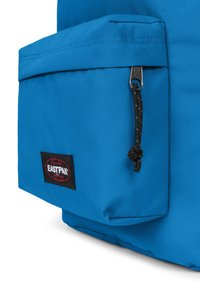 Eastpak DAY OFFICE - Mochila - azure blue