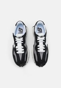 New Balance 327 UNISEX - Trainers - black/grey
