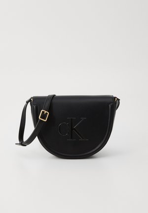 BOLD SADDLE CROSSBODY - Cross body bag - black