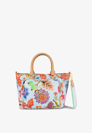 Tote bag met bloemenpatroon op een lichtblauwe achtergrond, leren handvatten, een ritsvak aan de voorkant en een kleurrijke verstelbare schouderband.