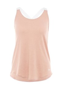 Débardeur de sport rose clair à coupe décontractée, avec un large décolleté et des bretelles blanches croisées dans le dos. Texture lisse.