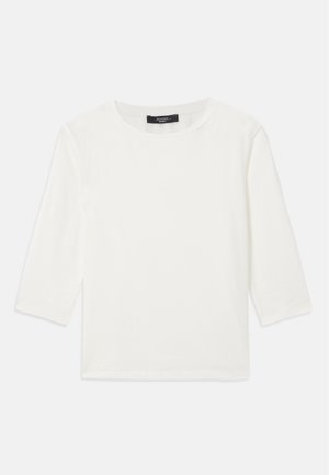 Camiseta blanca de manga larga con cuello redondo y dobladillo recto, mostrada plana sobre un fondo blanco.