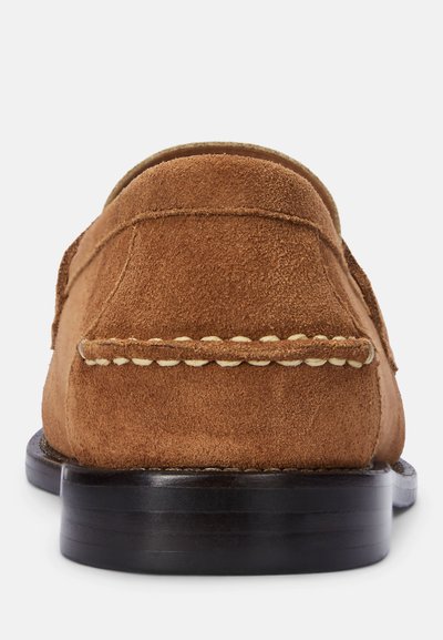 Polo Ralph Lauren ALSTON SUEDE PENNY LOAFER - Jalga libistatavad jalanõud - teak/bone