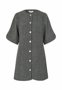 Palton gri cu model herringbone, cu mâneci scurte, guler rotund și cinci nasturi argintii pe față; confecționat din țesătură texturată.