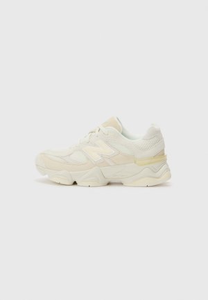 9060 UNISEX - Matalavartiset tennarit - angora