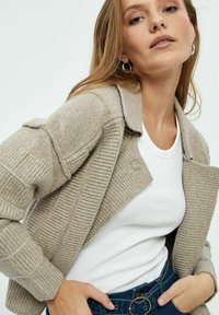 PEPPERCORN PCPAM GRS  - Neuletakki - feather gray