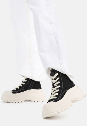 Sneaker high - black