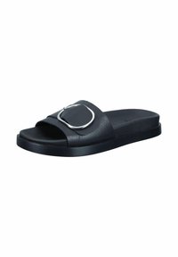 Zwarte slide-sandalen met een gestructureerde band, ronde zilveren gespdetail en een platte, stevige zool voor comfort en ondersteuning.