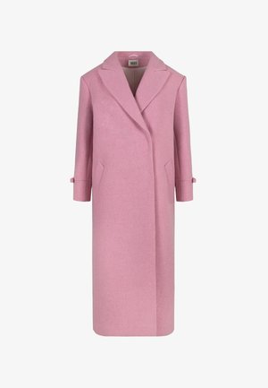 Różowy płaszcz z wełny o dopasowanym kroju, z kołnierzem otwartym, podwójnym zapięciem na guziki, kieszeniami bocznymi oraz mankietami zapinanymi na guziki.