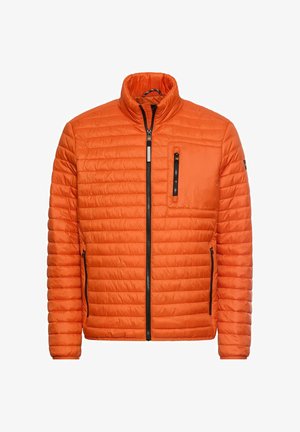 Lyseorange quiltet jakke med sort lynlås samt lynlåslommer på brystet og siderne, med opretstående krave og letvægtsdesign.