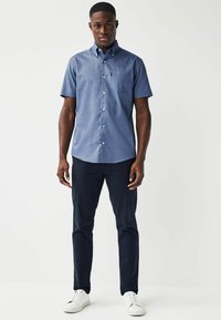 Next BUTTON DOWN OXFORD SHORT SLEEVE - REGULAR FIT - Camisa - cornflower blue