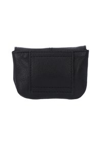 Bustina in pelle nera con superficie testurizzata, forma arrotondata e una toppa quadrata visibile su un lato. Cuciture rinforzate lungo i bordi.