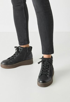 Tamaris Winter boots - black comb