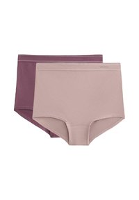 Due paia di biancheria intima da donna: una color malva e una beige chiaro. Entrambe presentano una texture liscia e una fascia larga con un marchio discreto.