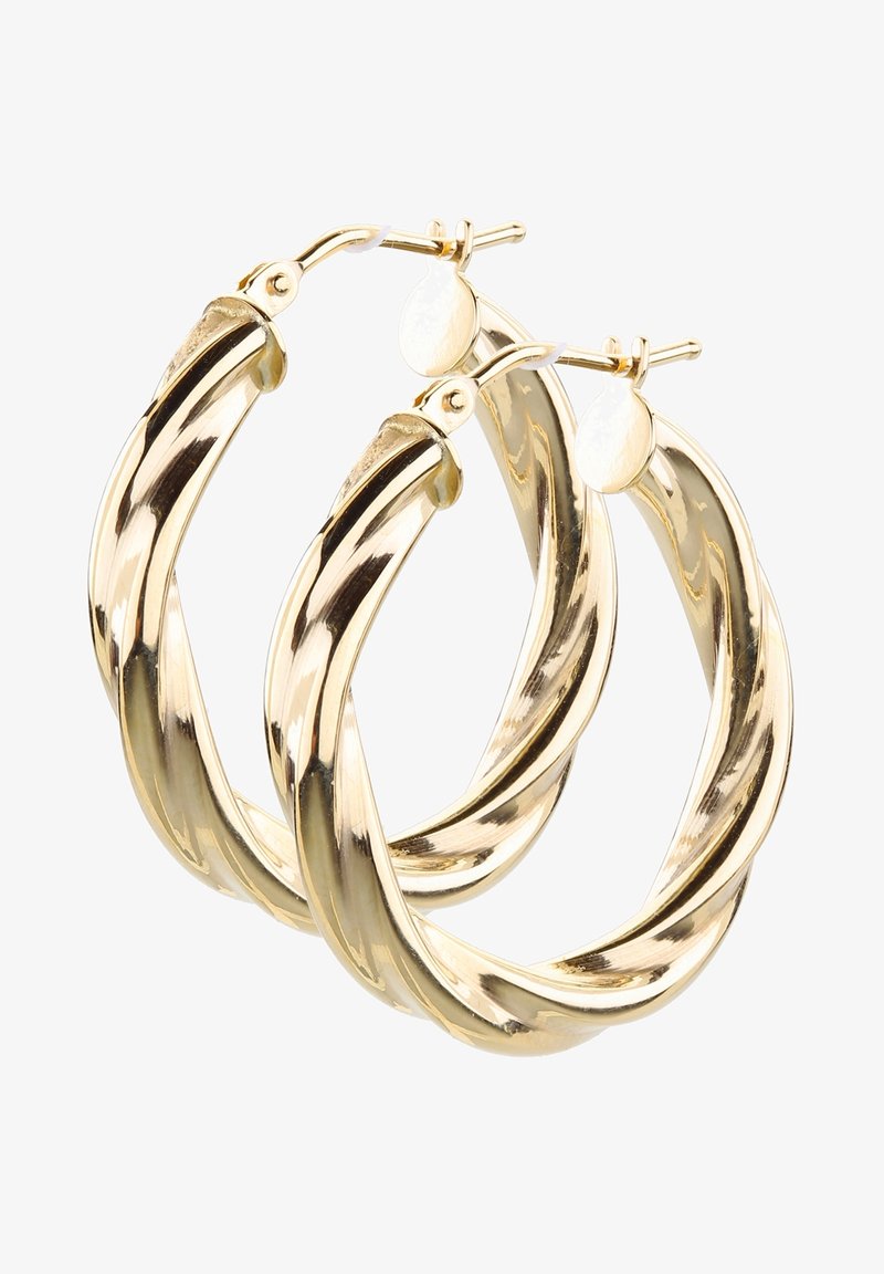 Boucles d’oreilles moyennes en forme d’anneau torsadé ton or avec fermoir à charnière, finition polie lisse, reflétant la lumière sur fond blanc.