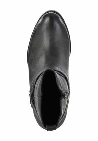 Juodas odinis kulkšninis botas su apvalia nosimi, šoniniu užtrauktuku ir sagtimi. Lygus paviršius su švelniu blizgesiu ir modernus dizainas.