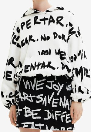 Bluza z kapturem