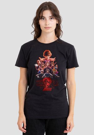 STRANGER THINGS SEASON TWO POSTER - Print T-shirt - black