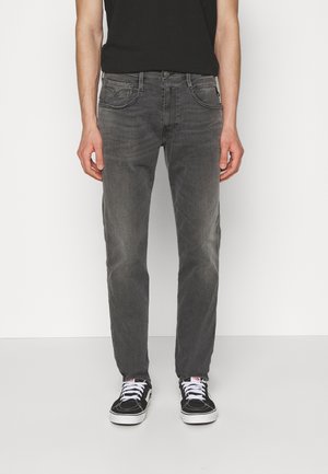 Jeansy Slim Fit