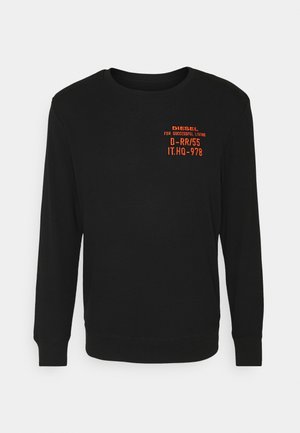 Musta pitkähihaisen poolopaidan paita, jossa on pieni oranssi teksti "DIESEL FOR SUCCESSFUL LIVING D-RR/55 IT.HQ-978" rinnan yläosassa.