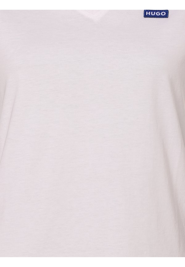 CLASSIC  - Basic T-shirt - weiß2