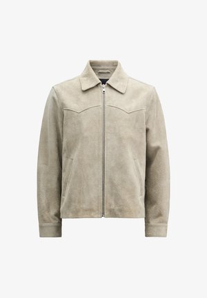 Giacca in suede beige con chiusura a zip, colletto a punta e due tasche frontali. Presenta una texture liscia e un design yoke in stile western.