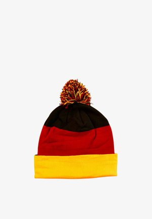 Bonnet d'hiver tricoté avec trois bandes de couleur horizontales : noir en haut, rouge au milieu, bordure jaune repliée, et un pompon multicolore sur le dessus.